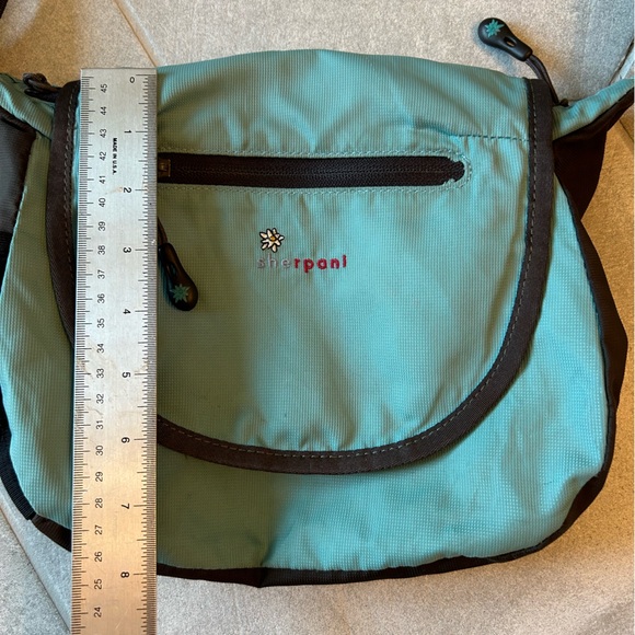 Sherpani Milli mini messenger bag/purse - Picture 4 of 7